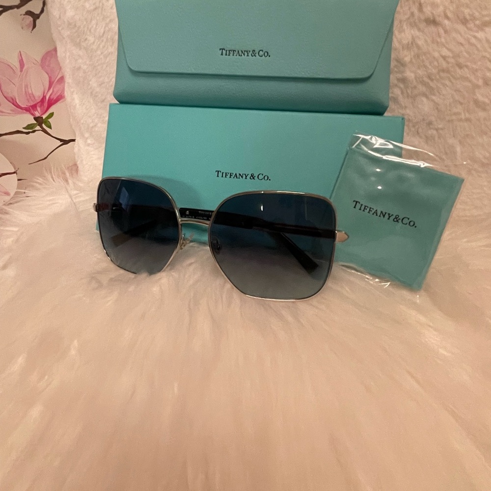 Several items for sale!!! Ask for the price for each one